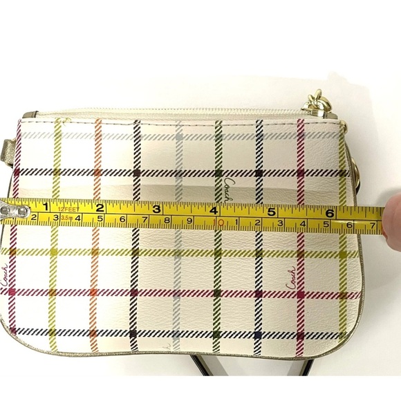 Coach Peyton Heritage Tattersall Multicolor Wristlet Pouch EUC - Picture 8 of 8